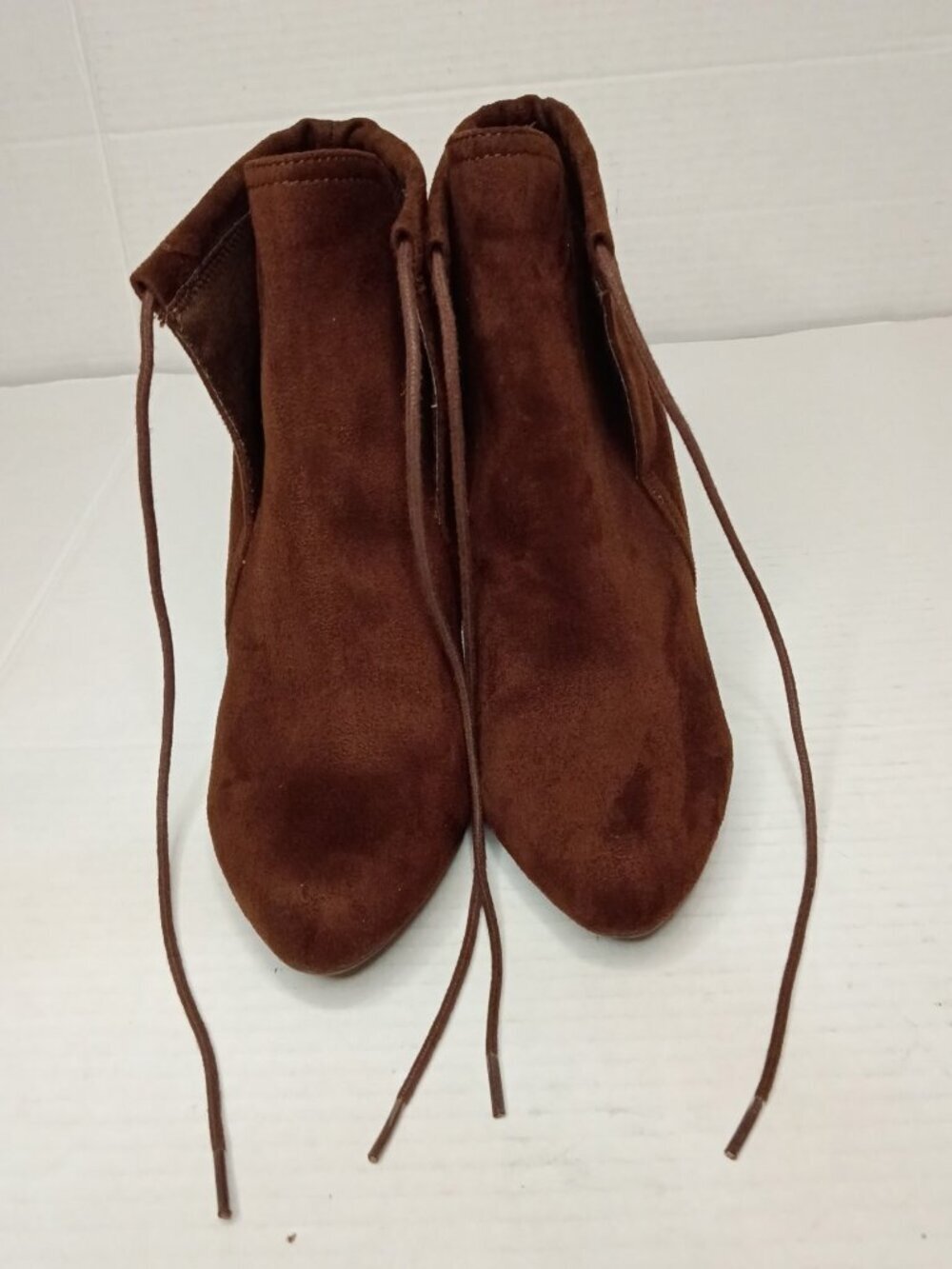 Brown Faux Suede Lace Up Heeled Ankle Booties Women’s Size 7 - Picture 4 of 7